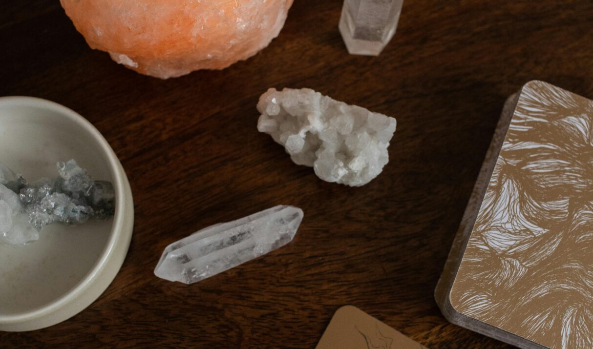 Tarot e Intuición: Conectarte con tu Voz Interior